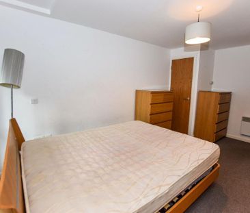 2 bedroom flat to rent - Photo 3