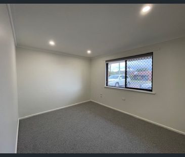 10 Rodd Place, Hamilton Hill, WA 6163 - Photo 6