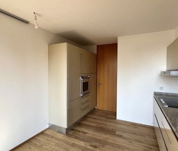 Stilvolle Architektur & erstklassige Lage: Exklusive 3,5-Zimmer-Woh... - Photo 1