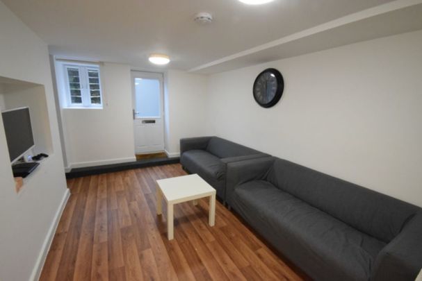 2 Bedroom Flat To Rent in Lansdowne - £1,170 pcm Tenancy Info - Photo 1