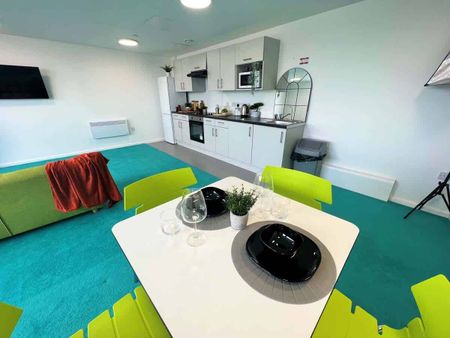 Deluxe Ensuite - Photo 4