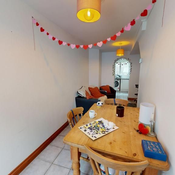 3 bedroom terraced house to rent - Photo 1