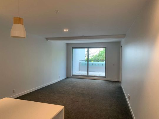 Immaculate Three Bedroom - Photo 1