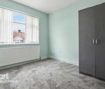 3 bedroom end of terrace house to rent - Photo 4