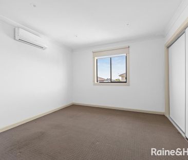 2/177 Copernicus Way, Keilor Downs, VIC 3038 - Photo 2