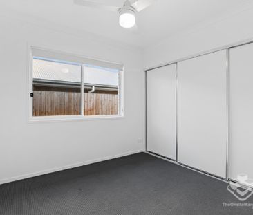 Near New 4 Bedroom Family Home in Covella Estate - Photo 5