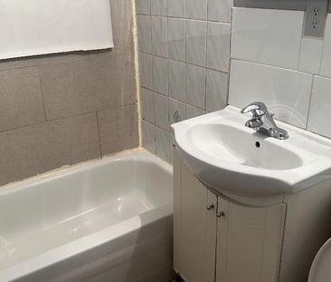 For Lease - 2034 WESTON Road Unit# 1, Toronto, Ontario - Photo 4