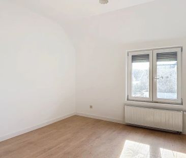 Gerenoveerde half open bebouwing met vlotte verbinding naar A12 - Foto 2