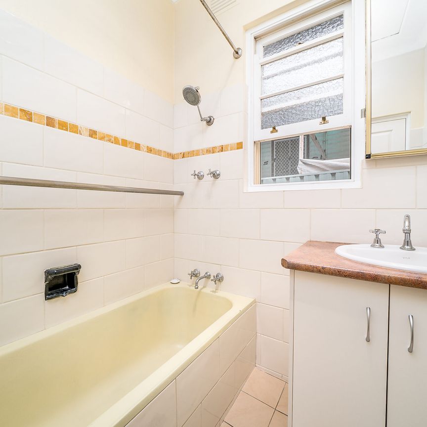 97 Fernleigh Road, Turvey Park NSW 2650 - Photo 1