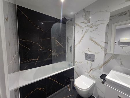 Reston House, 1a Western Road, Romford RM1, London - Photo 3