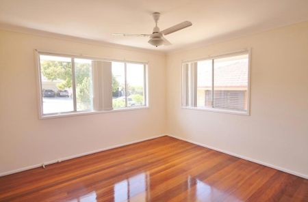 82 Capella Street, 4151, Coorparoo Qld - Photo 5