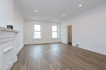 628 College St #3 - Photo 5