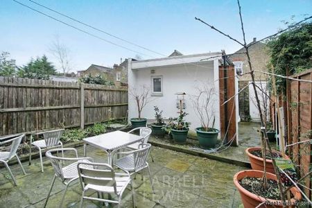 1 bedroom property to rent in London - Photo 4