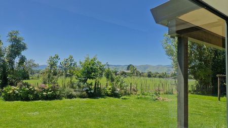 Peaceful country setting - Photo 5