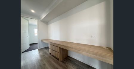 BRAND NEW BUILD - VINEYARD CIRCUIT YARRAWONGA - Photo 2