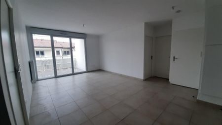 location Appartement T3 DE 56.95m² À MONDONVILLE - Photo 4