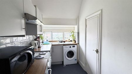 House share to rent - Photo 4