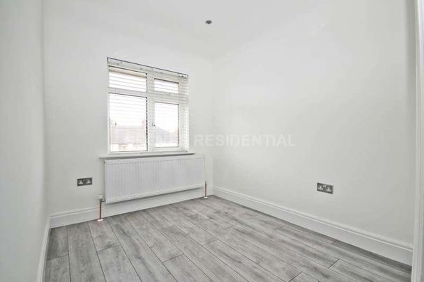 Elmbridge Avenue, Surbiton, KT5 - Photo 1