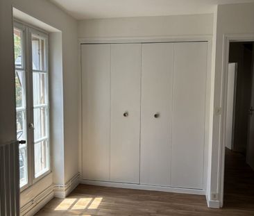 MAISON DE VILLE - CHATEAUGIRON - Photo 2