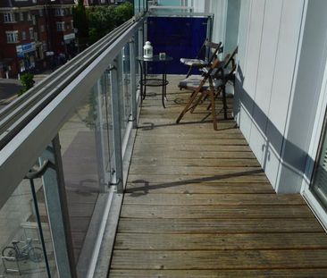 2 bedroom apartment to rent - Photo 6