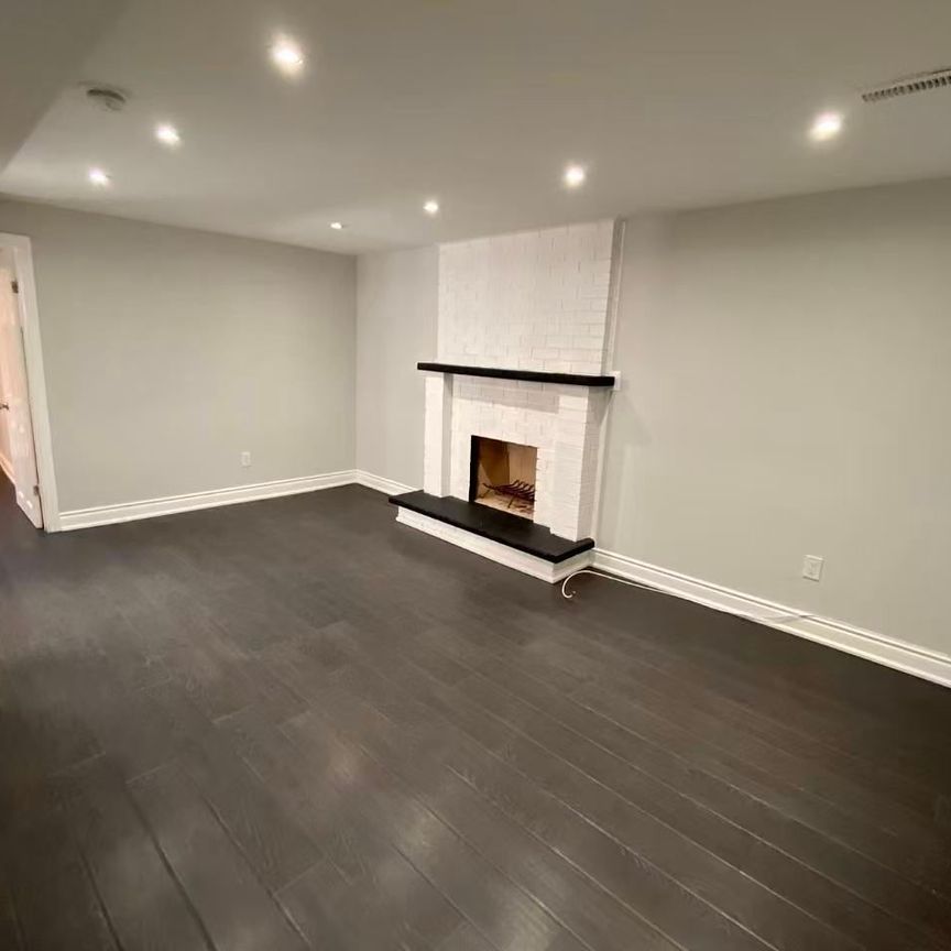 For Lease - 4144 Lastrada Lower Heights, Mississauga, Ontario - Photo 1