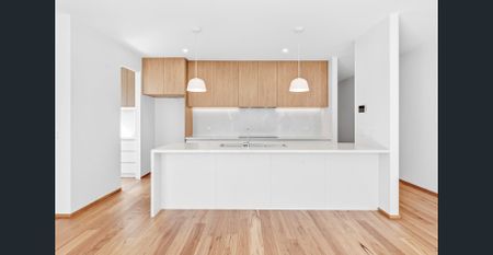 Luxury Living In Old Ocean Grove - Photo 4