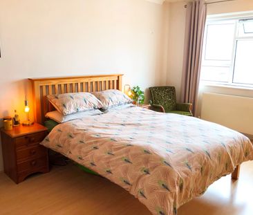 3 Bed Flat, Mackie House, SW2 - Photo 4