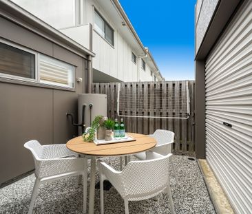 Modern Style & Effortless Living in Prime Narangba Location - Photo 6