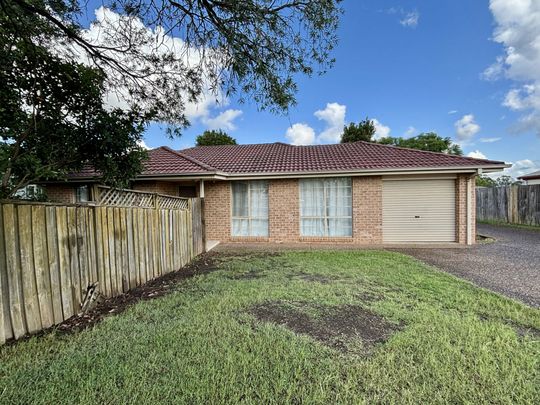 Three Bedroom Property For Rent - Photo 1