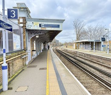 1 Bed Flat, Lewisham High Street, SE13 - Photo 1