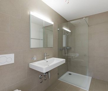 Moderne 2.5 Zi.-Whg. im naturnahen Fünfeck - Photo 2