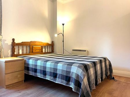 Room in a Shared House, Aegon House, E14 - Photo 5