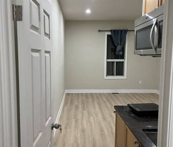 New studio unit available for rent March 1st(Downtown Toronto) - Photo 2