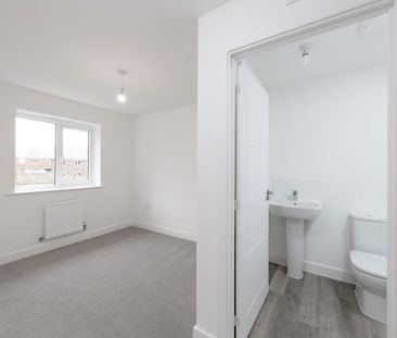 3 bedroom semi-detached house to rent - Photo 6