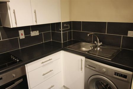 1 bedroom flat to rent - Photo 5