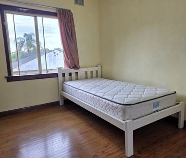 PARTIALLY FURNISHED 3 BEDROOM SEMI HOUSE - Photo 1