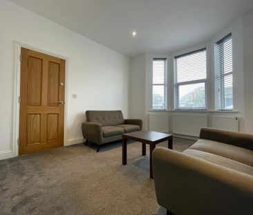 4 bedroom terraced house to rent - Photo 1