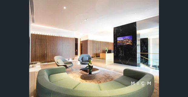 Furnished 1 Bedroom with Study Nook at Level 22! - Photo 1