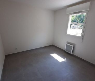 T3 AVEC TERRASSE, JARDIN ET PARKING - Photo 1