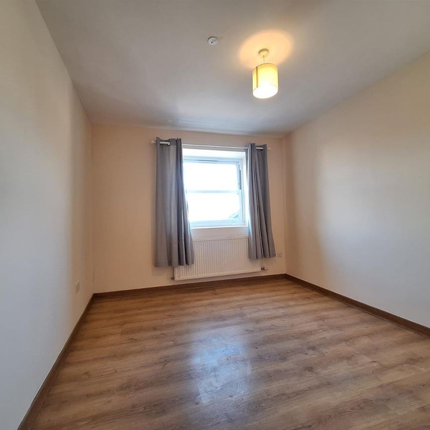 Red Lion Square, Wandsworth High Street, London SW18 - Photo 1