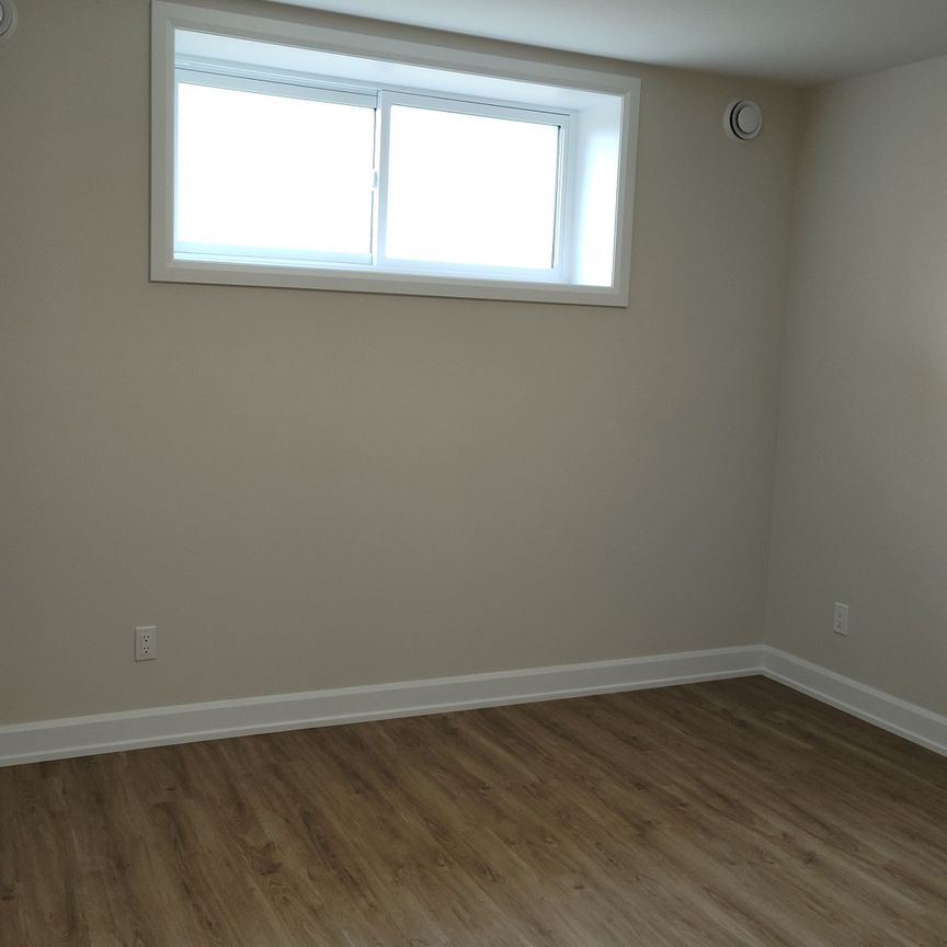 For Lease - 1223A Montblanc Crescent, Russell, Ontario - Photo 1