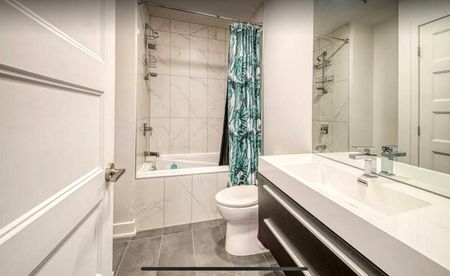 Condo for rent, Montréal (Saint-Laurent) - Photo 3