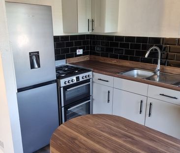 2 Bed Maisonette, Connaught Gardens, SM4 - Photo 6