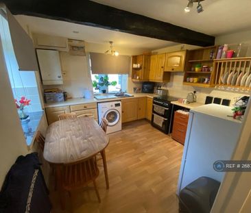 2 bedroom semi-detached house to rent - Photo 4