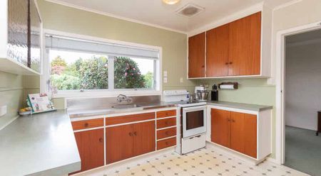 Hillcrest Haven! - Photo 5