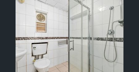 Lower Duplex Granny Flat with Flexible Layout - Photo 5