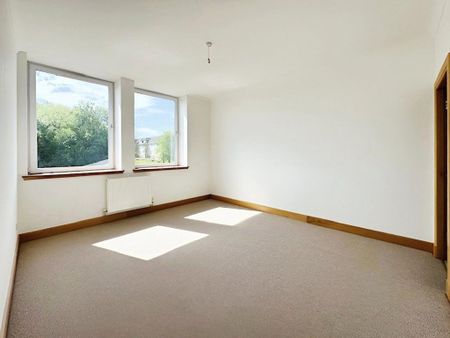 2 bedroom penthouse to rent - Photo 4