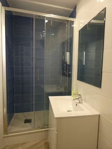 Carrer Vinaròs, L'Hospitalet de Llobregat, Catalonia 08906 - Foto 5