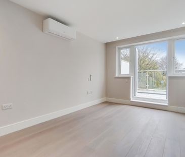 Bridge Lane, Golders Green, NW11 9JY, London - Photo 2