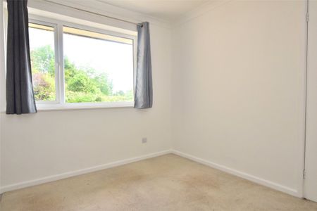 Glen Park Crescent, Kingscourt, Stroud, Gloucestershire, GL5 - Photo 3